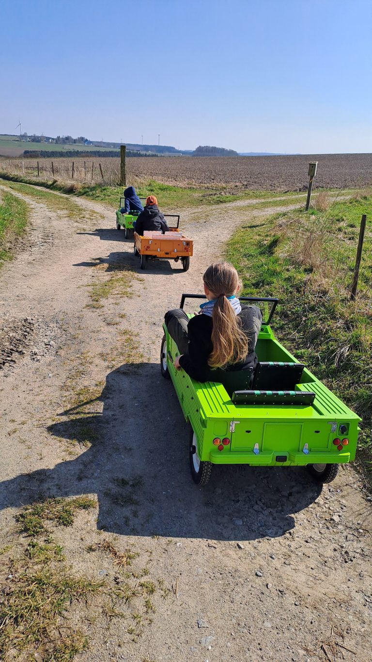 Balade sur le RAVel chemin en pierre